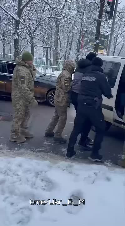 �� � � ������������� ��������� �������� ����� ��������� ����� ������������ ����������� � �����