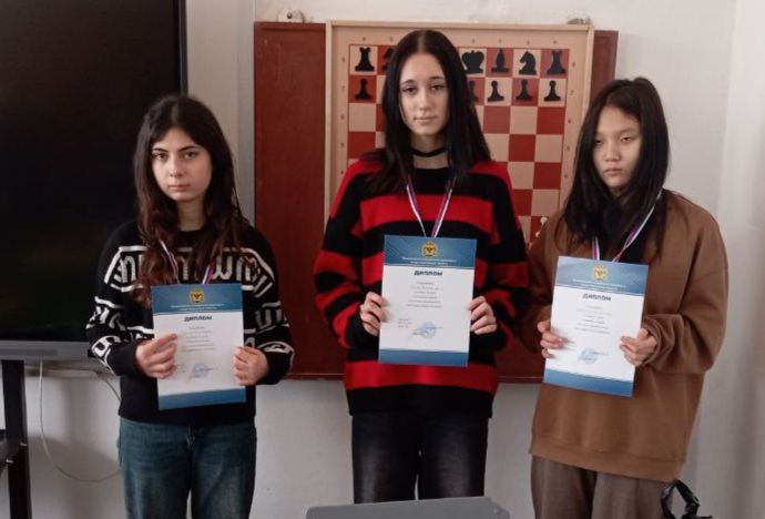 Шахматный турнир, приуроченный к Дню снятия Блокады Ленинграда, прошёл в ГБОУ ХО Нижнесерогозской школе Нижнесерогозского района