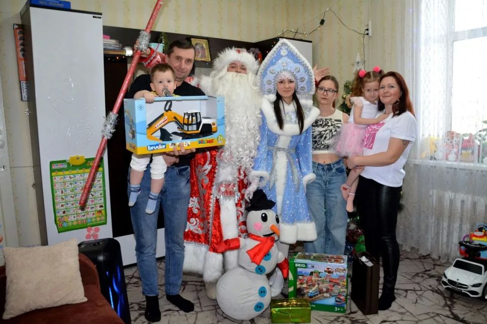 Представители строительной отрасли исполнили детские мечты в рамках Всероссийской акции «Елка желаний»