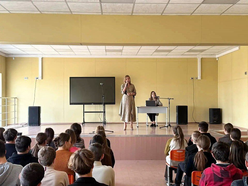 Военно-патриотический лекторий «Долгая дорога домой» от Херсонской областной филармонии