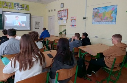 В Чернянской школе прошло познавательное внеурочное занятие на тему: «Как создать свой бизнес?»