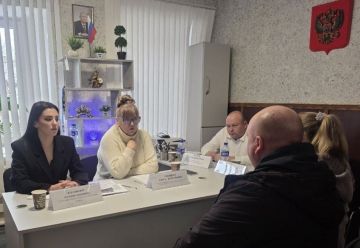 В пгт Новая Маячка состоялся выездной прием граждан заместителями главы Алешкинского округа