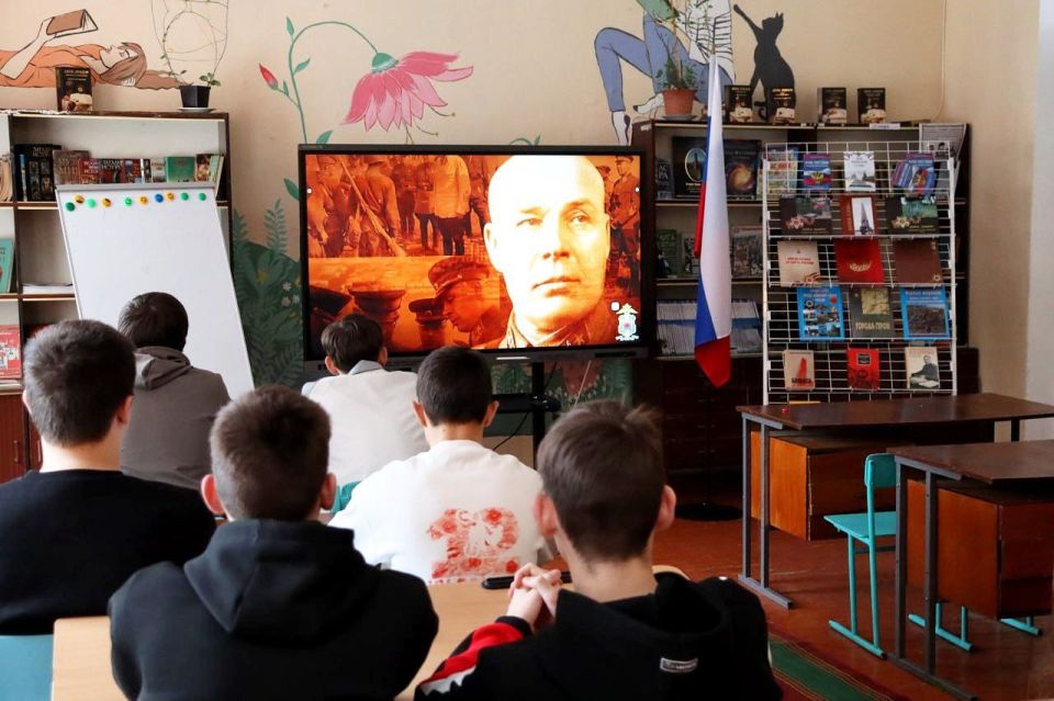 Помнить, чтобы жить: Урок истории в Сивашской школе