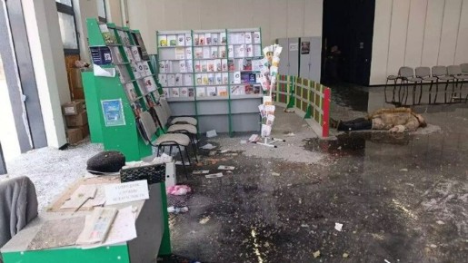 ВСУ атаковали МФЦ и продуктовый магазин в Новой Каховке, погибли люди