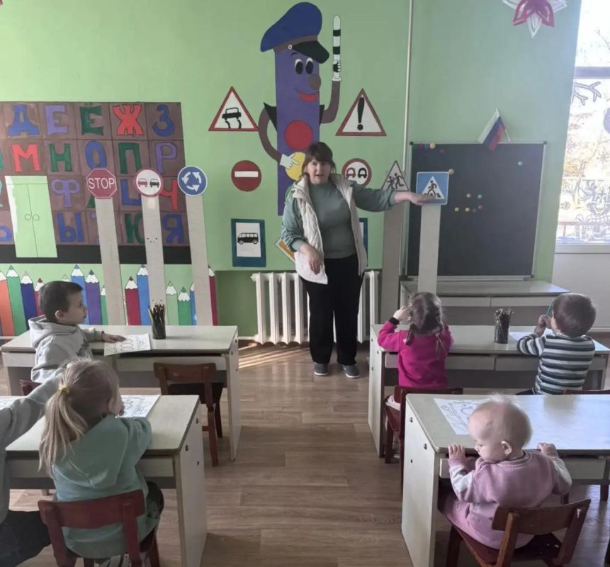 Урок правил дорожного движения в детском саду села Благодатное Скадовского округа