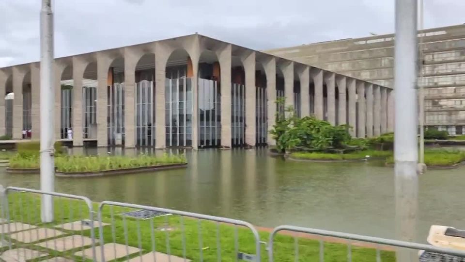 Вот так выглядит дворец Итамарати — основное место российско-бразильских переговоров