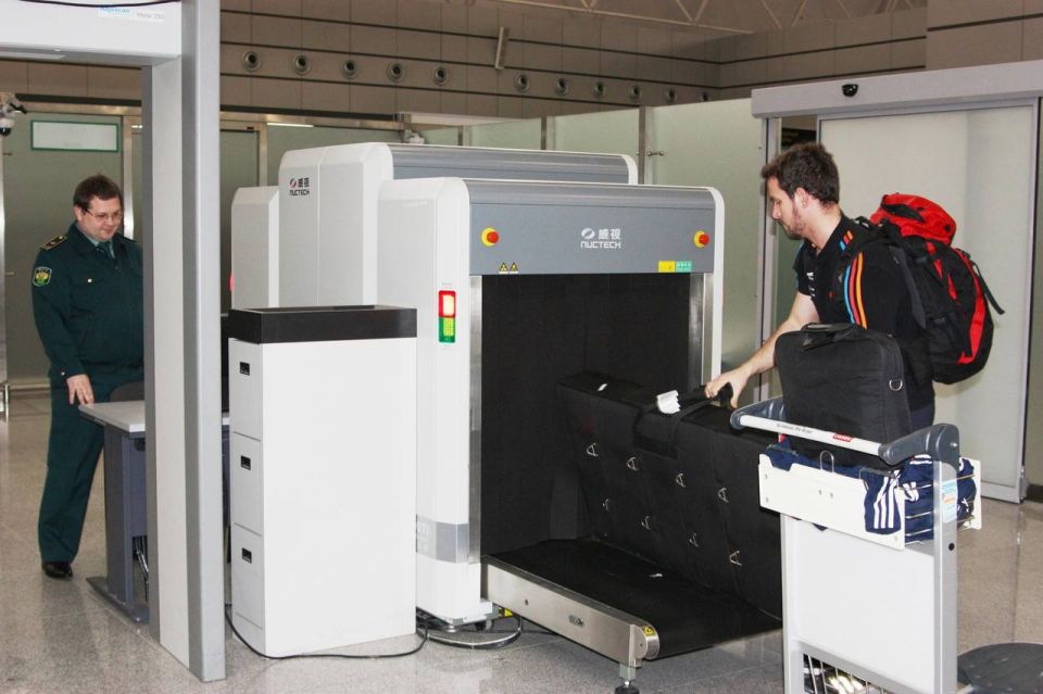 Перед выездом за рубеж обязательно узнайте таможенные правила