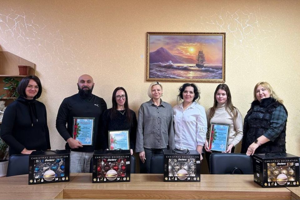 Чаплинских предпринимателей наградили за лучшее новогоднее оформление