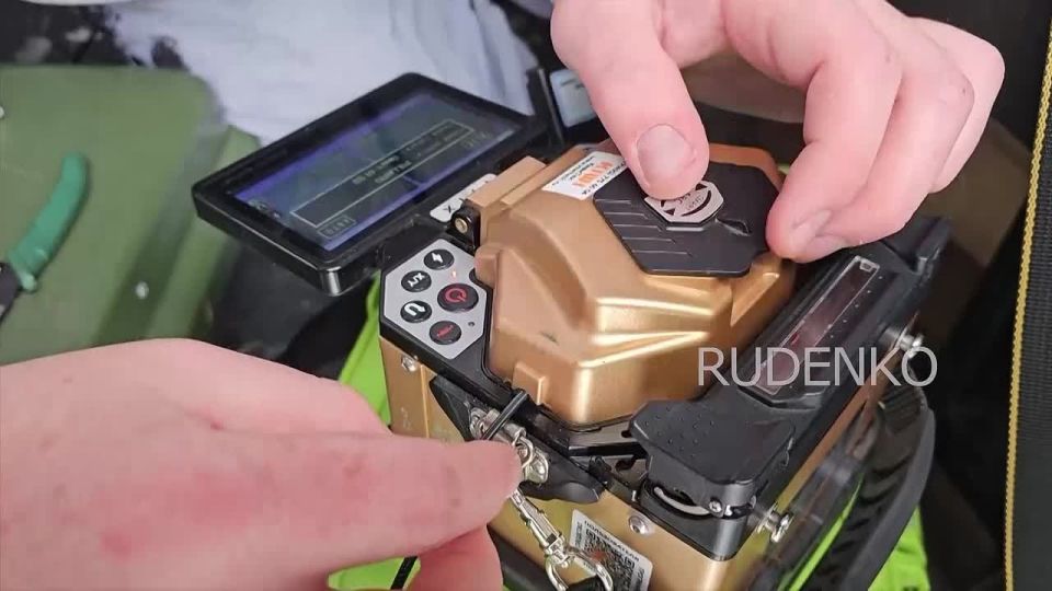 Андрей Руденко: Военнослужащие подразделения связи 18-й общевойсковой армии группировки войск «Днепр» обеспечивают бесперебойное управление войсками в Херсонской области