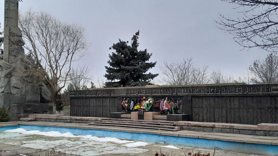 � ����� ������, ������������ � 1944 ���� ������� ������� � ������� �������� �� ���������� �����������, � ��������� ������������� ��������� �����