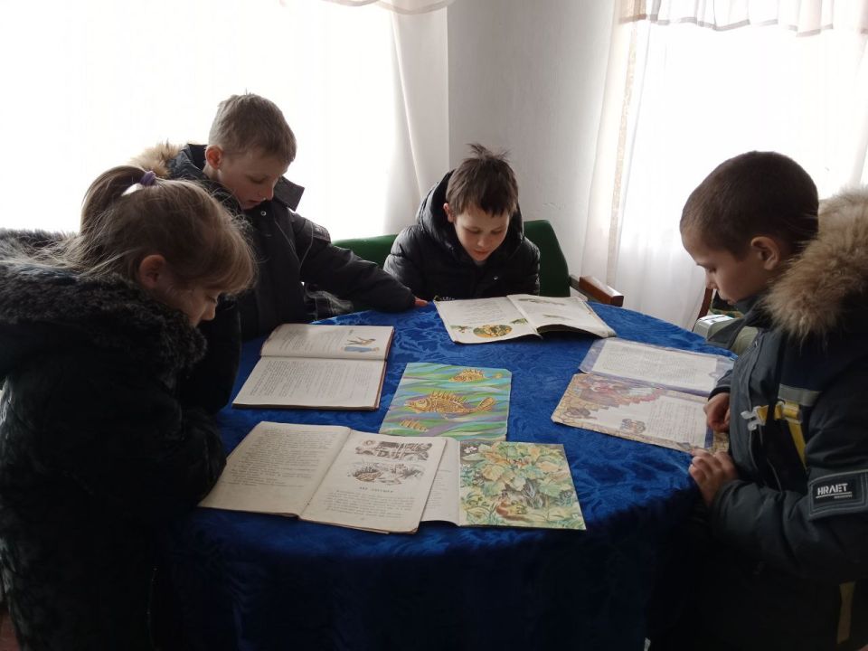В Нижнеторгаивском Доме Культуры прошла познавательная программа для детей " Путешествие в страну сказок"