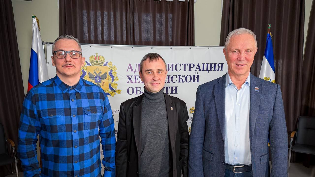 Друзья, скоро на канале «Газета о России: Исторические регионы» выйдет большое интервью с Губернатором Херсонской области Владимиром Сальдо