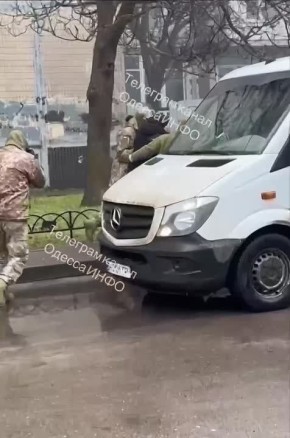 Енот из Херсона: Тем временем в Одессе идет полным ходом окультуривание европейскими ценностями гражданских, которые никак не хотят умирать за киевский режим