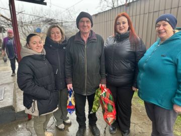 В Тавричанке работники культуры поздравили ветерана-афганца