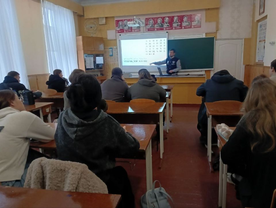 ������ �� ����������������� ����� ������� ������� � ��������������� ������ ����� �������