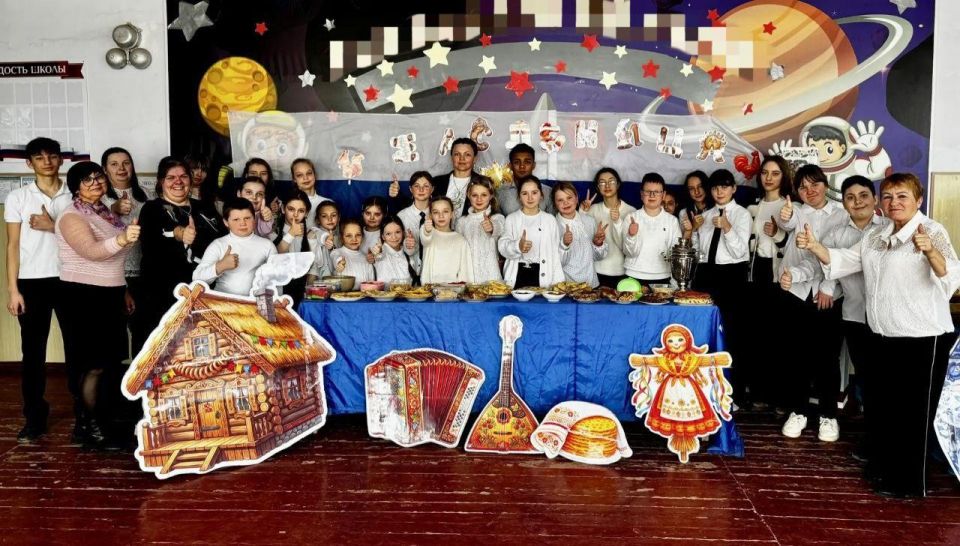 В Каланчакском МО Александровской школе отметили Масленицу