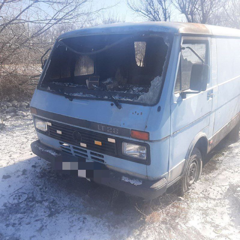 В Каховском округе дрон атаковал гражданский микроавтобус