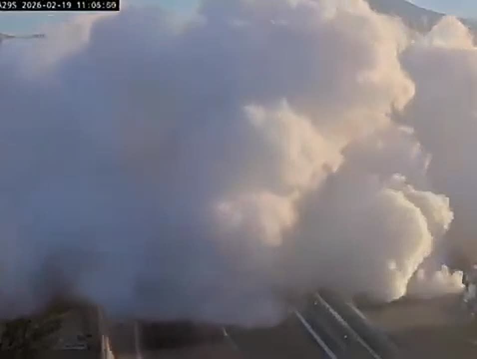 В Чили грузовик с газом взорвался прямо на дороге