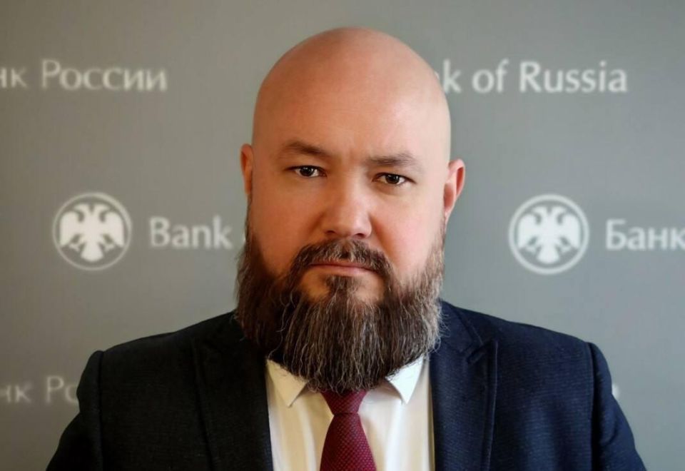 Управляющий отделением Центрального Банка РФ — о борьбе с мошенниками и накоплениях