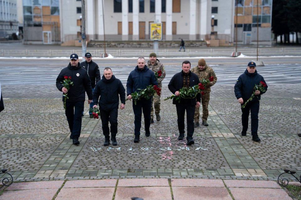 � �� ��� ������.... ������������ ����������: �������� ����� �������� �� ��������� � ������������