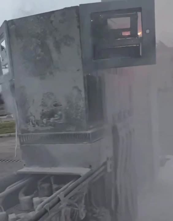 FPV-дрон ударил по АЗС в Центральном районе Херсона, сообщают местные паблики