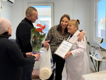 Местные отделения Единой России поздравили фельдшеров в Новотроицком, Горностаевском, Скадовском и Нижнесерогозском округах