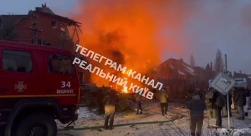 В Киеве четыре раза за ночь прогремели взрывы