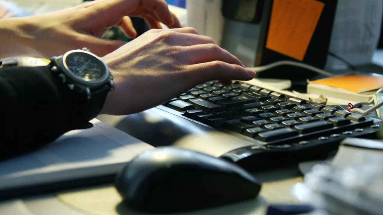 Росалкогольтабакконтроль начнет без суда блокировать сайты с вейпами