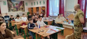 Патриотизм в сердцах: празднование Дня защитника Отечества в образовательных организациях Херсонской области