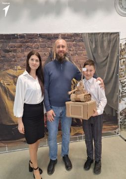 Первые и «Орлята» Чаплинской школы № 1 поздравили героев с Днем защитника Отечества