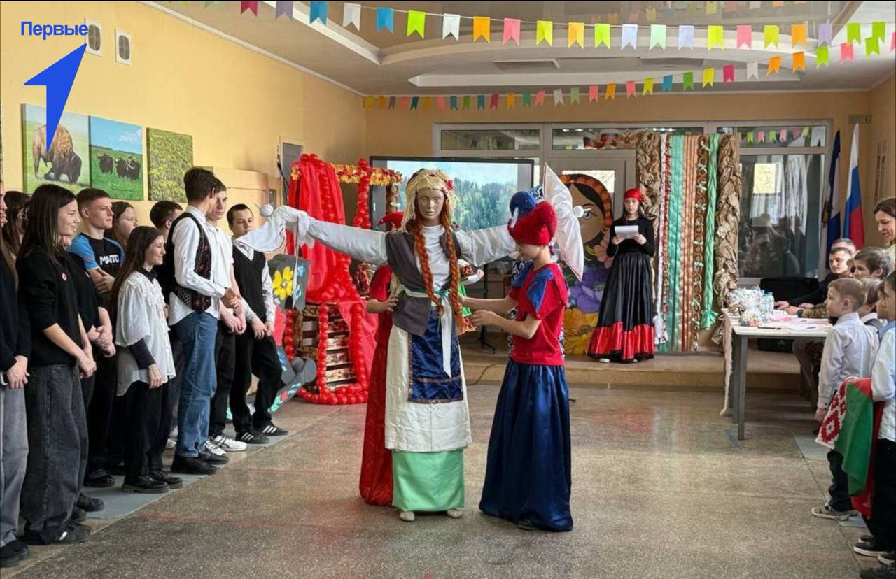 Первые Асканийской школы проводили Масленицу