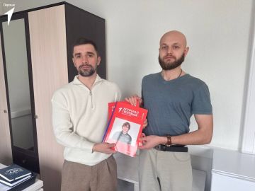 Первые продолжают распространять выпуски «Журнала Первых»