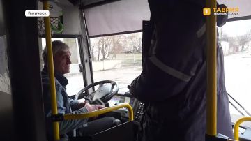 Километры восстановленных дорог и сотни рейсов: как работают подведомственные организации Минтранса Херсонской области?