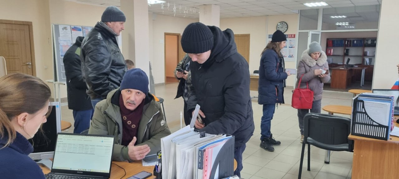 В Новотроицком МО провели консультационное мероприятие по работе с платформой «Работа в России»