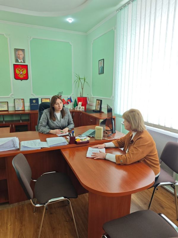 Евгения Кузьменко: Рабочая встреча с председателем Комитета ветеранов Новотроицкого муниципального округа