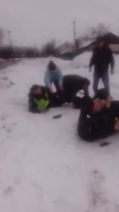 "���� ������ ���������, ��*�� ��� ����!" ��������� ���� ���� � ����� ������, ����� �� �������� �� ���� ������� ����