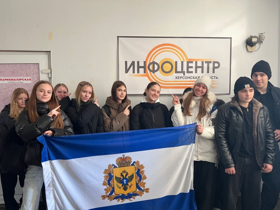 Учащиеся Генической школы №3 побывали на экскурсии в Херсонской областной типографии