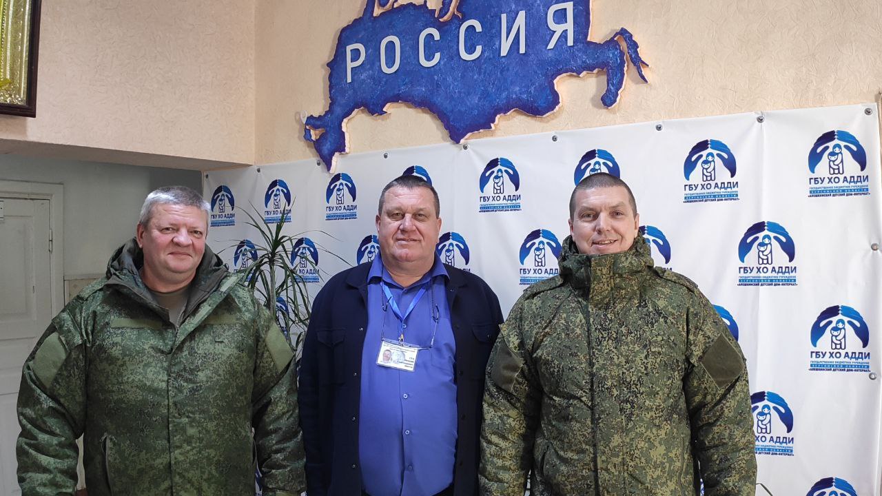 Крымские бойцы доставили гуманитарную помощь в Алешкинский детский дом в Скадовске