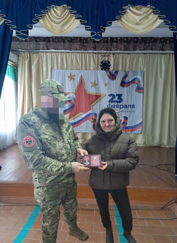 В селе Ивановка Чаплинского муниципального округа почтили память погибшего героя СВО