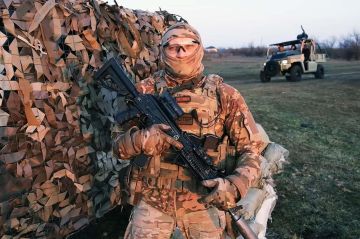 В Херсонской области росгвардейцы поблагодарили уфимских школьников за маскировочные сети