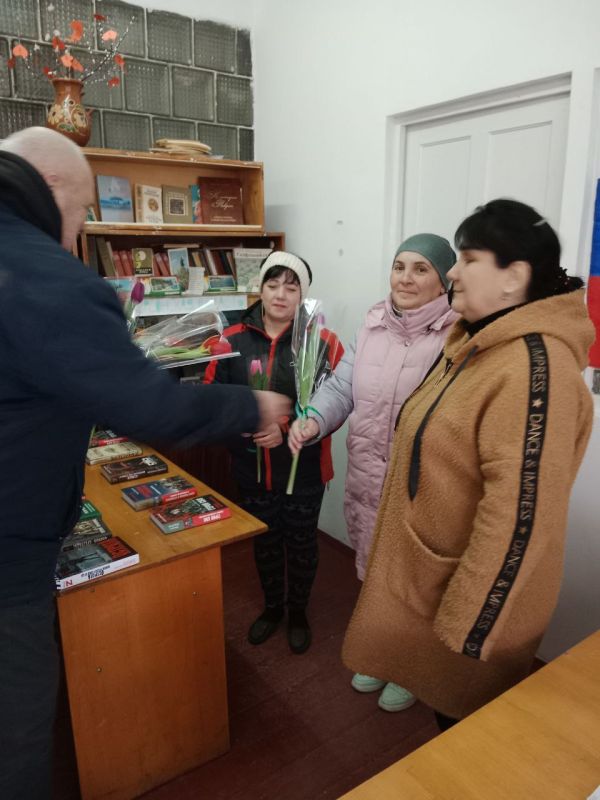 В Преддверии Международного женского дня 8 марта Нижнеторгаивской библиотеке прошла поздравительная акция "Любимым, нежным и прекрасным" в адрес милых дам прозвучали добрые искренние слова благодарности, и в очередной раз...