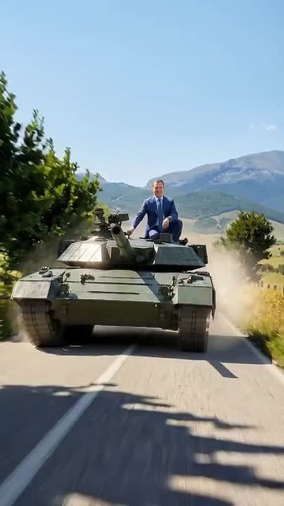 Время на улыбку... Но мы не против