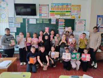 � ���� ������������ ������ ���������� ������-����� � 8 �����