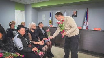 ������ ������������ � 8 �����