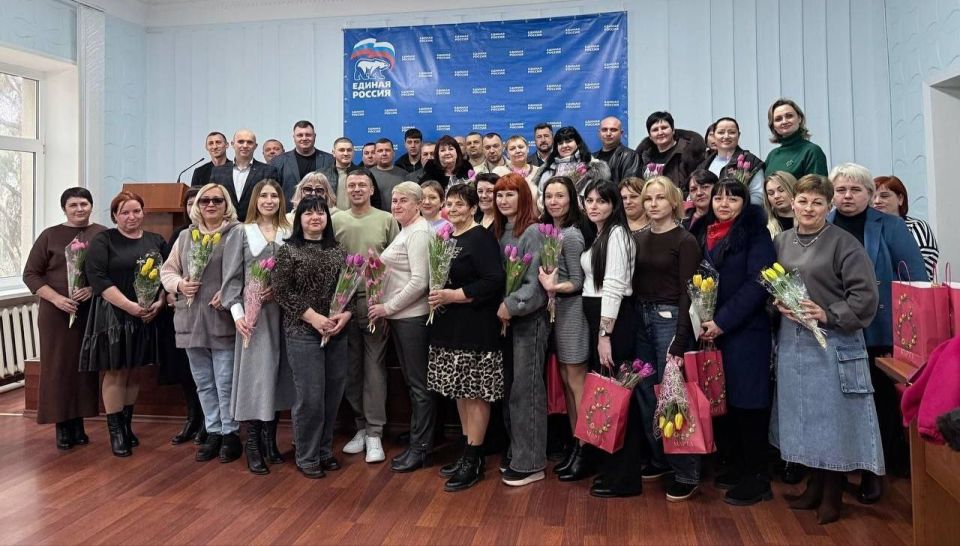 В Международный женский день в Нижнесерогозском муниципальном округе состоялись тёплые поздравления женщин района - социальной, экономической и культурной жизни района