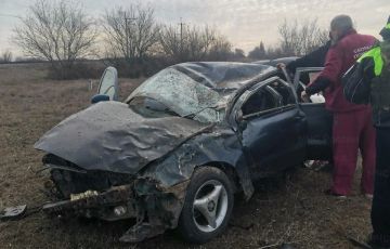 Спасатели МЧС ликвидировали последствия ДТП в Геническом округе