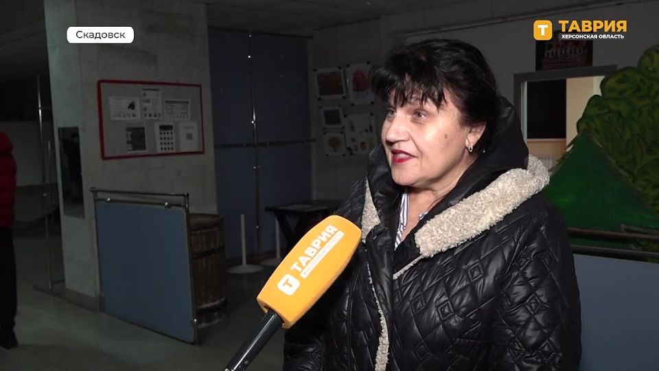 Херсонский драматический театр показал в Скадовске спектакль "Любовные письма"