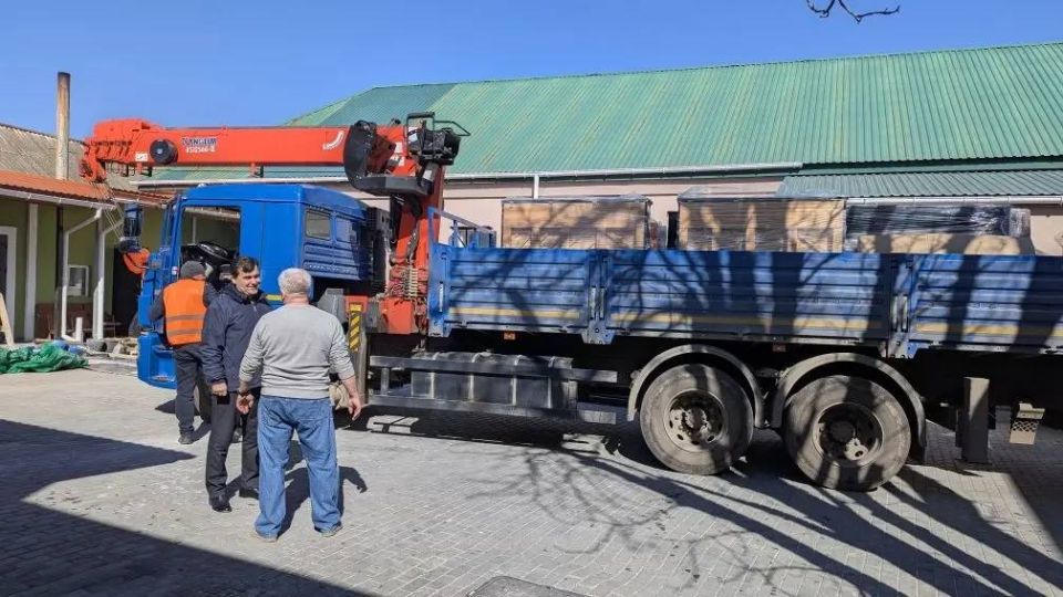 Заместитель председателя Правительства Херсонской области Сергей Черевко посетил обновленное здание Генической школы искусств