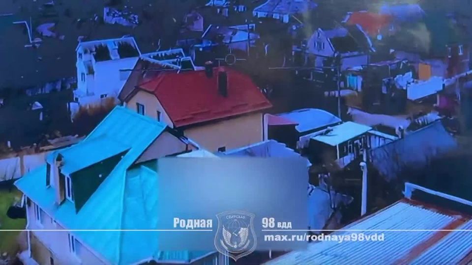 Гвардейцы-десантники 215-го Отдельного Разведывательного Батальона продолжают успешно уничтожать вражескую технику