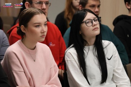 Школьникам Геническа рассказали, как превратить замыслы в реальные проекты